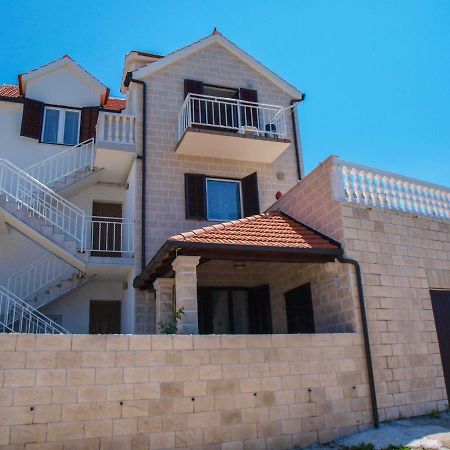 Apartments Vukovic Postira Exterior foto